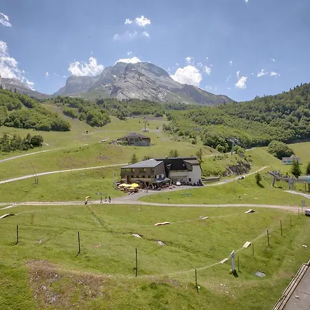Apartment Renove 6 Pers Avec Balcon Sud Et Vue Pistes A - Fr-1-400-51