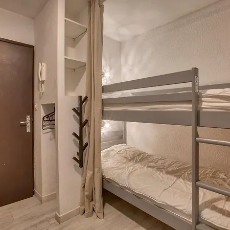 Apartment Renove 6 Pers Avec Balcon Sud Et Vue Pistes A - Fr-1-400-51