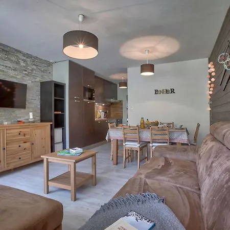 Apartment Renove 6 Pers Avec Balcon Sud Et Vue Pistes A - Fr-1-400-51